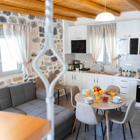Marilena Natural Stone House, By Hellocrete Réthymnon