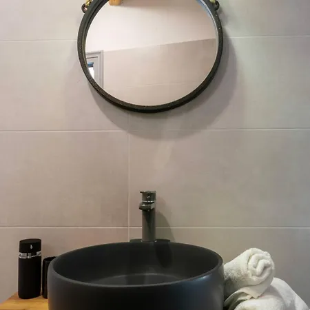 Marilena Natural Stone House, By Hellocrete Hébergement de vacances *