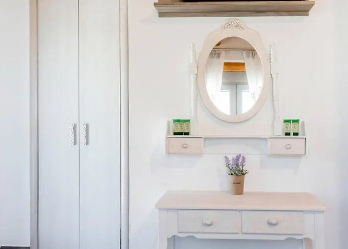 Marilena Natural Stone House, By Hellocrete Nyaraló Réthimno