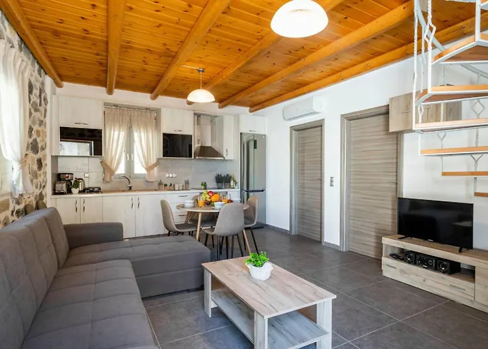 Nyaraló Marilena Natural Stone House, By Hellocrete